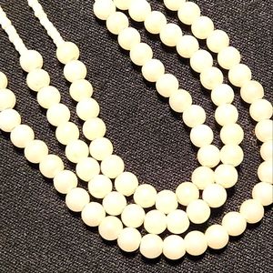 3 Strand pearl necklace